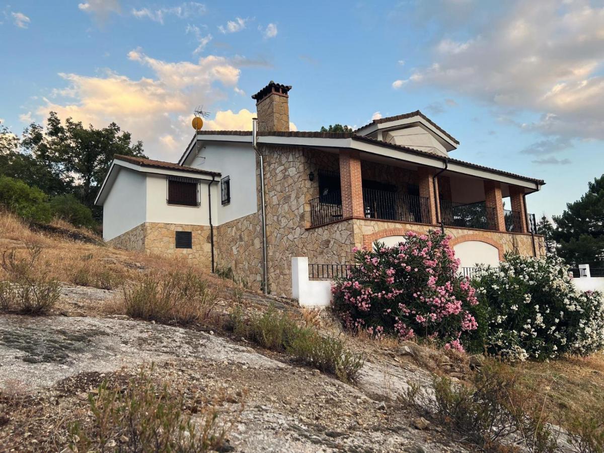 Willa Casa Paco De Gredos Arenas de San Pedro Zewnętrze zdjęcie